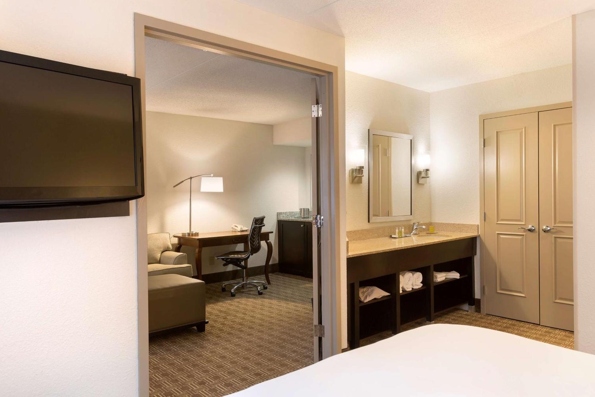 Doubletree Suites By Hilton Nashville Airport Luaran gambar
