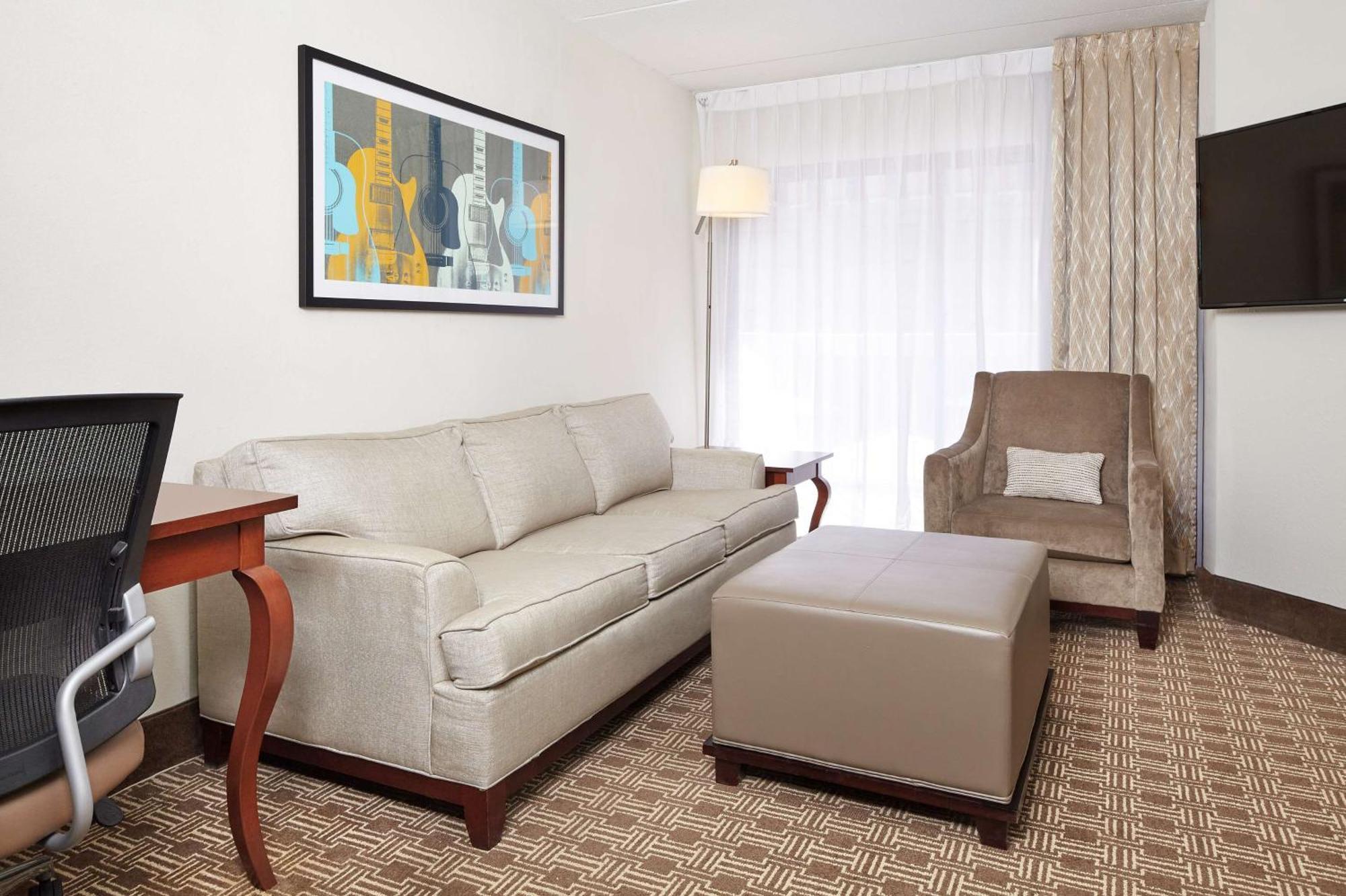 Doubletree Suites By Hilton Nashville Airport Luaran gambar